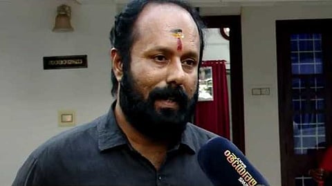 ഇഡി ആർക്ക് വേണ്ടിയാണ് ഇങ്ങനെയൊരു കുറ്റപത്രം തയ്യാറാക്കിയത്?എൻ്റെ മൊഴി പോലും എടുത്തിട്ടില്ല: തിരൂർ സതീശ്