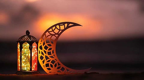 മാസപ്പിറവി കാത്ത് ഇസ്ലാം മത വിശ്വാസികള്; ചെറിയ പെരുന്നാളിനെ വരവേല്ക്കാനൊരുങ്ങി കേരളം