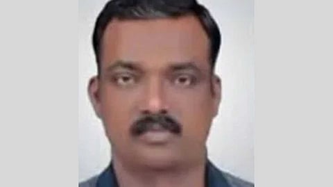 ഓങ്ങല്ലൂര് പഞ്ചായത്ത് സെക്രട്ടറിയുടെ സ്ഥലംമാറ്റ ഉത്തരവ് റദ്ദാക്കി; പാലക്കാട് തന്നെ നിയമനം വേണമെന്ന് കേരള അഡ്മിനിസ്ട്രേറ്റീവ് ട്രിബ്യൂണല്