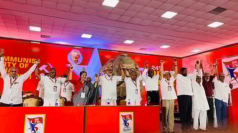 സിപിഐഎം പാർട്ടി കോൺഗ്രസ് രണ്ടാംദിനം; രാഷ്ട്രീയ അവലോകന റിപ്പോർട്ടിന്മേലുള്ള ചർച്ച ഇന്ന്