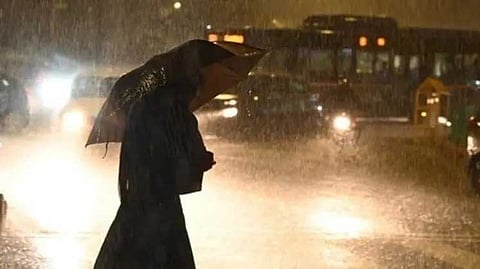 സംസ്ഥാനത്ത് വ്യാപക മഴയ്ക്ക് സാധ്യത; 8 ജില്ലകളിൽ യെല്ലോ അലേർട്ട് പ്രഖ്യാപിച്ചു