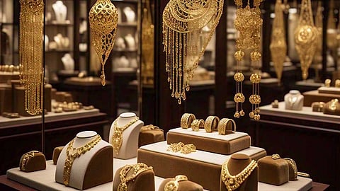 ഓടി ഓടി പോകാതെ പൊന്നേ..! സംസ്ഥാനത്ത് റെക്കോർഡിട്ട് സ്വർണവില; ഒരു പവന് 68,480 രൂപ