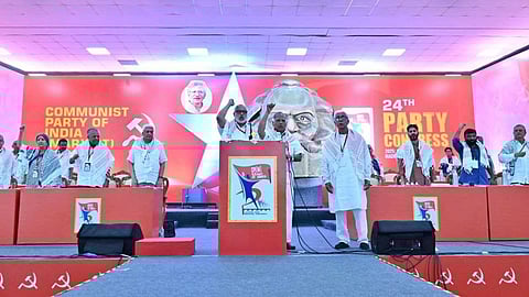 കേരളത്തിലെ ഇടത് സര്ക്കാരിനെ സംരക്ഷിക്കണം, ജാതി സെന്സസ് നടപ്പാക്കണം, പലസ്തീന് ഐക്യദാര്ഢ്യം; ആറ് പ്രമേയങ്ങള് പാസാക്കി സിപിഐഎം