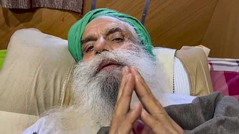 പഞ്ചാബിലെ കർഷകസമരം: അനിശ്ചിതകാല നിരാഹാര സമരം അവസാനിപ്പിച്ച് കർഷക നേതാവ്