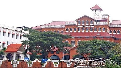 കണ്ണൂർ യൂണിവേഴ്സിറ്റിക്കെതിരെ കേസ് നടത്താൻ യൂണിവേഴ്സിറ്റി ഫണ്ട്; 4 ലക്ഷം രൂപ തിരിച്ചടച്ച് മുൻ വിസി