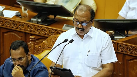 ത്രിതല പഞ്ചായത്തുകൾക്കും നഗരസഭകൾക്കുമായി 2228.30 കോടി അനുവദിച്ച് ധനവകുപ്പ്