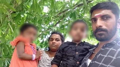 ഉപ്പുതറയിൽ ഒരു കുടുംബത്തിൽ നാല് പേർ ജീവനൊടുക്കിയ നിലയിൽ; കടബാധ്യത മൂലമെന്ന് നിഗമനം