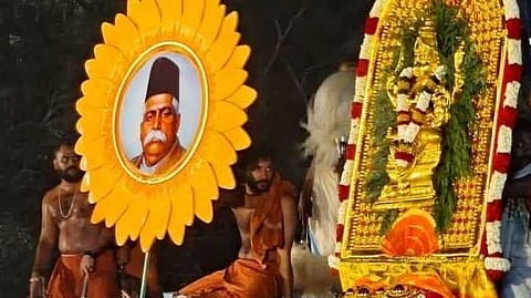 കൊല്ലം പൂരത്തിൽ RSS നേതാവിൻ്റെ ചിത്രം; ഹെഡ്ഗേവാറിൻ്റെ ചിത്രം ഉയർത്തിയത് കുടമാറ്റ ചടങ്ങിൽ