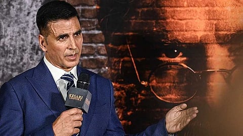 മൊബൈല് മാറ്റി വെച്ച് കേസരി ചാപ്റ്റര് 2 കാണുക, ഇല്ലെങ്കില് അത് സിനിമയെ അപമാനിക്കുന്നതിന് തുല്യമായിരിക്കുമെന്ന് അക്ഷയ് കുമാര്