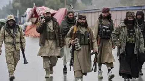 നിരോധിത തീവ്രവാദ സംഘടനകളുടെ പട്ടികയില് നിന്ന് താലിബാനെ നീക്കി റഷ്യ; നടപടി അഫ്ഗാനിസ്ഥാനുമായുള്ള ബന്ധം മെച്ചപ്പെടുത്തുന്നതിന്റെ ഭാഗമായി