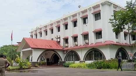 അധ്യാപകൻ ചോദ്യപേപ്പർ ചോർത്തി; പൊലീസിനെ സമീപിച്ച് കണ്ണൂർ സർവകലാശാല