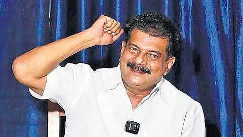 അൻവറിൻ്റെ പുതിയ 'യു' ടേൺ: യുഡിഎഫ് പ്രവേശം ഉടൻ വേണം; ഇല്ലെങ്കിൽ നിലമ്പൂരിൽ ഒറ്റയ്ക്ക് മത്സരിക്കും