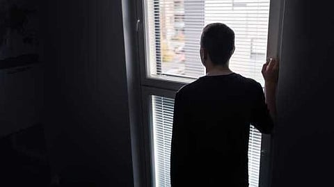 കാണാതായ മകൻ ട്രെയിൻ തട്ടി മരിച്ചെന്ന് മാതാപിതാക്കൾ, 4 ലക്ഷം ധനസഹായം നൽകി സർക്കാർ; 70 ദിവസങ്ങൾക്ക് ശേഷം കഥയിൽ ട്വിസ്റ്റ്