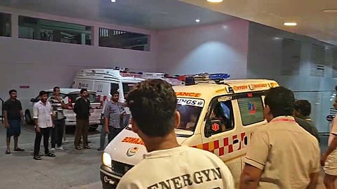 കോതമംഗലത്ത് ഫുട്ബോൾ ഗ്യാലറി തകർന്നുവീണു; നിരവധി പേർക്ക് പരിക്ക്