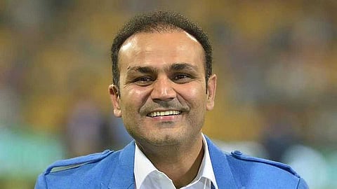 ഐപിഎൽ ചർച്ചയ്ക്കിടെ വിഷയം മാറിപ്പോയി; അമിത് മിശ്രയെ കണക്കിന് കളിയാക്കി സെവാഗ്