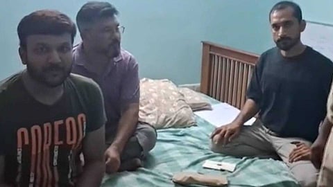 ഹൈബ്രിഡ് കഞ്ചാവുമായി സംവിധായകർ അറസ്റ്റിൽ; പിടിയിലായത് ഖാലിദ് റഹ്മാനും അഷ്റഫ് ഹംസയും