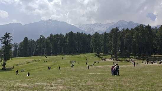 പഹൽഗാം ഭീകാരാക്രമണം; ഉപജീവനം പോലും പ്രതിസന്ധിയിലായി കശ്മീർ ജനത, ഭീകരർക്കായി തെരച്ചിൽ തുടർന്ന് സൈന്യം