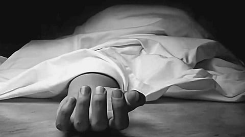 അമ്മ ചക്ക മുറിക്കുന്നതിനിടെ കത്തിയുടെ മുകളിലേക്ക് വീണു; കാസർഗോഡ് എട്ട് വയസുകാരന് ദാരുണാന്ത്യം