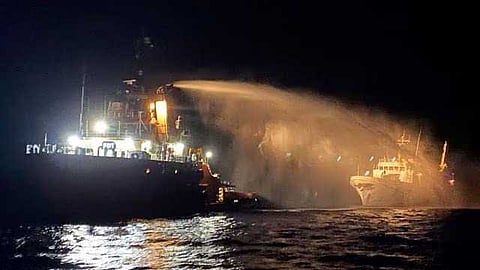 ഗാസയ്ക്ക് സഹായം എത്തിക്കുന്ന കപ്പലിന് നേരെ ഡ്രോണ് ആക്രമണം; പിന്നില് ഇസ്രയേലെന്ന് ആരോപണം