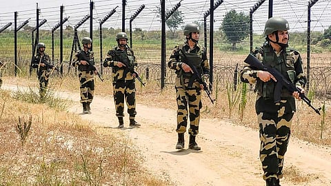 പഹൽഗാം ഭീകരാക്രമണം; പ്രകോപനം തുടർന്ന് പാകിസ്ഥാൻ, കരുത്തറിയിക്കാൻ തയ്യാറെടുത്ത് ഇന്ത്യ, സുരക്ഷ സമിതി യോഗം വിളിച്ച് യുഎൻ