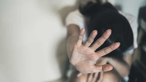 തലശേരിയില് 32 കാരിയെ കൂട്ട ബലാത്സംഗത്തിനിരയാക്കി; മുഴുപ്പിലങ്ങാട് സ്വദേശിയും രണ്ട് ബീഹാറികളും അറസ്റ്റില്