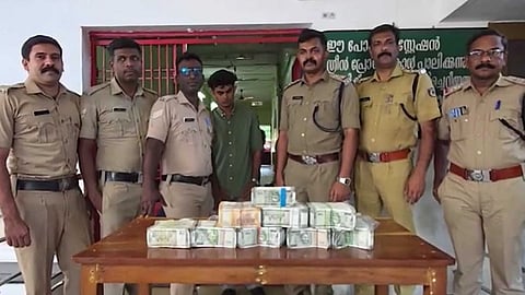 താമരശേരിയിൽ വീണ്ടും കുഴൽപ്പണ വേട്ട; വാഹന പരിശോധനക്കിടെ പിടികൂടിയത് 38 ലക്ഷം രൂപ