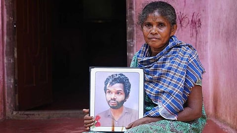 മകൻ്റെ ഓർമകളുറങ്ങുന്ന മണ്ണ് ഇനി ആ അമ്മയ്ക്ക് സ്വന്തം; അട്ടപ്പാടിയിലെ മധുവിൻ്റെ അമ്മ മല്ലിക്ക് 3.45 ഹെക്ടർ ഭൂമി പതിച്ചുകിട്ടി