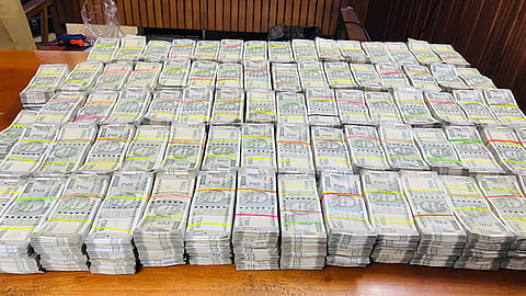 കൊണ്ടോട്ടിയിൽ വൻ കുഴൽപ്പണ വേട്ട; രണ്ട് പേർ പിടിയിൽ