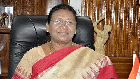 ശബരിമല ദർശനത്തിന് രാഷ്ട്രപതി എത്തും; മുന്നൊരുക്കം നടത്താൻ സംസ്ഥാന സര്ക്കാരിന് നിർദേശം