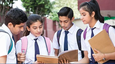 സിബിഎസ്ഇ 10-ാം ക്ലാസ് പരീക്ഷാ ഫലം പ്രഖ്യാപിച്ചു; മികവ് പുലർത്തി പെണ്കുട്ടികള്, 93.66% വിജയം