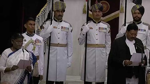 സുപ്രീം കോടതി ചീഫ് ജസ്റ്റിസായി ബി. ആർ. ഗവായ് ചുമതലയേറ്റു