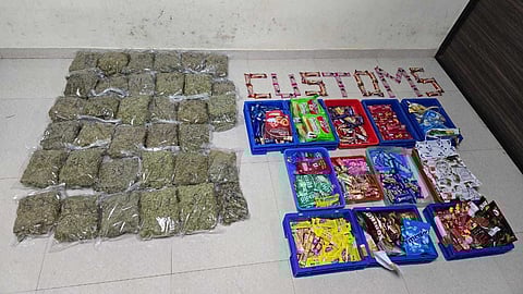 34 കിലോ ഹൈബ്രിഡ് കഞ്ചാവ്, മിഠായിയിലും ബിസ്കറ്റിലും കലർത്തിയ എംഡിഎംഎ; കരിപ്പൂർ വിമാനത്താവളത്തിൽ വീണ്ടും ലഹരി വേട്ട