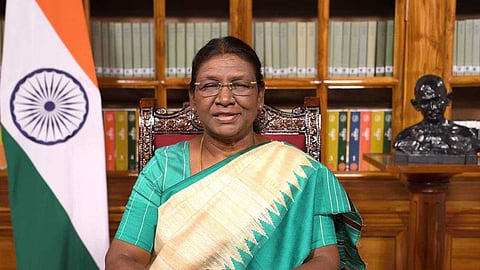 ബില്ലുകളില് തീരുമാനമെടുക്കാന് സമയപരിധി; സുപ്രീം കോടതിയില് ചോദ്യങ്ങളുമായി രാഷ്ട്രപതി