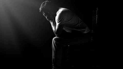 മരണപ്പെടുന്നതില് കൂടുതല് പുരുഷന്മാര്; എന്താണ് 'ബ്രോക്കണ് ഹാര്ട്ട് സിന്ഡ്രോം'