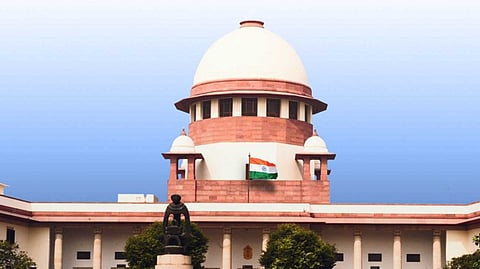 സിവില് ജഡ്ജാകാന് നിയമ ബിരുദം മാത്രം പോരാ, മൂന്ന് വര്ഷം പ്രാക്ടീസും നിര്ബന്ധം: സുപ്രീം കോടതി