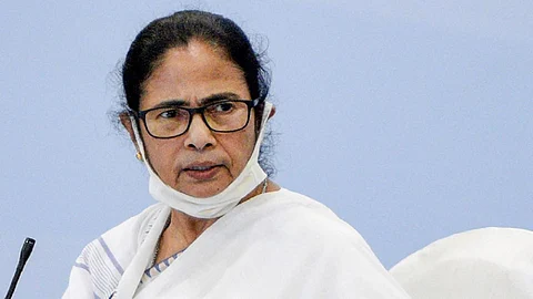 பிரசாந்த் கிஷோர் Vs மம்தா பானர்ஜி: ரத்து செய்யப்பட்ட ஒப்பந்தம்
