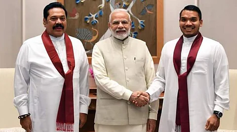 தொடரும் போராட்டம், நெருக்கடியில் ராஜபக்சே சகோதரர்கள்