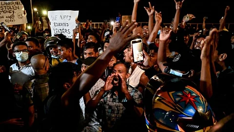 இலங்கை : அதிகரிக்கப் போகும் இறப்புகள், திவால் ஆகிறதா தேசம்?