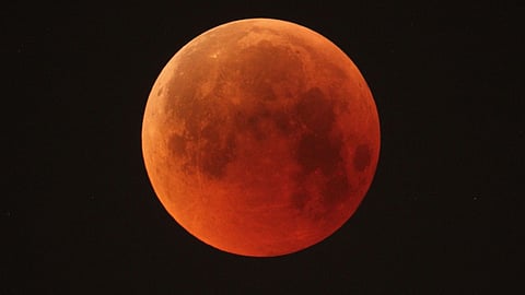 Red Moon