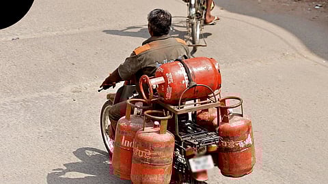 கேஸ் சிலிண்டர்