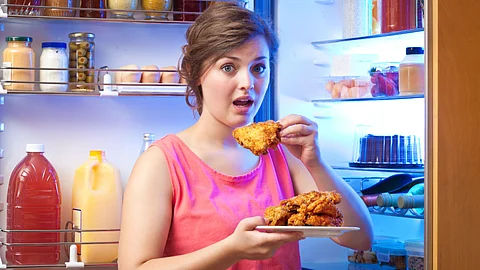 ஃப்ரிட்ஜ்ஜில் வைக்கக் கூடாத உணவுகள் எவை?