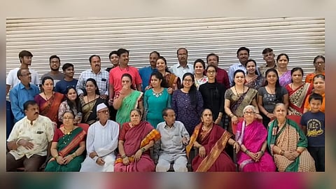 72 பேர் கொண்ட ஒரு குடும்பம்