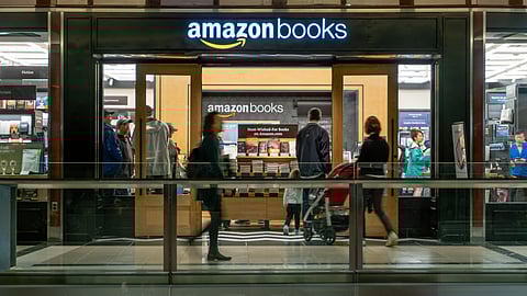 அமேசான் : வாசகர்கள் அதிகம் வாங்கிய 10 புத்தகங்கள் - தமிழ் புத்தகம் எது தெரியுமா?