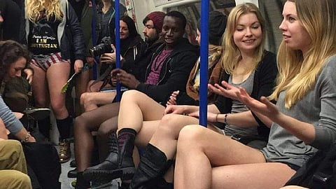 No Trousers day : லண்டனில் உள்ளாடையுடன் திரியும் மக்கள் - ஏன் தெரியுமா?