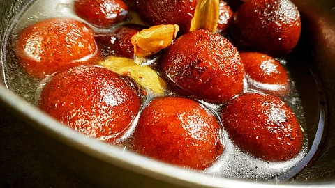 Health: மதிய உணவுக்கு பின் ஸ்வீட் சாப்பிடுபவரா நீங்கள்? இது உங்களுக்கான பதிவு