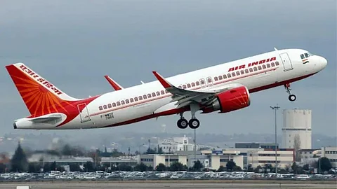 Air India: பெண் பயணி மீது சிறுநீர் கழித்த போதை ஆசாமி; அலட்சியமாக விட்ட விமான குழு