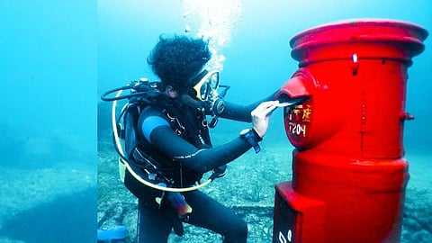 Underwater Mailboxes Around The World