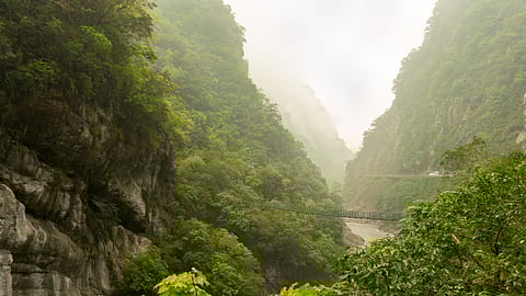 தைவான் சுற்றுலா: ஊர் சுற்றுவதற்கு 13,000 ரூபாய் கொடுக்கும் நாடு- என்ன காரணம்?