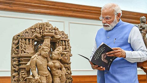 வெளிநாடுகளில் இருக்கும் தொல்பொருட்கள் எப்படி மீட்கப்படுகின்றன? - Explained