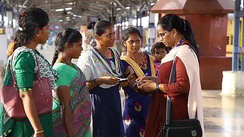 சென்னை: ரூ.1 கோடி அபராதம் வசூலித்த முதல் பெண் டிக்கெட் கலெக்டர் - குவியும் பாராட்டு!